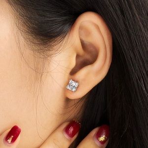 ✨Allan 18K White Gold Solitaire Diamond Stud Earrings 925 Sterling Silve…